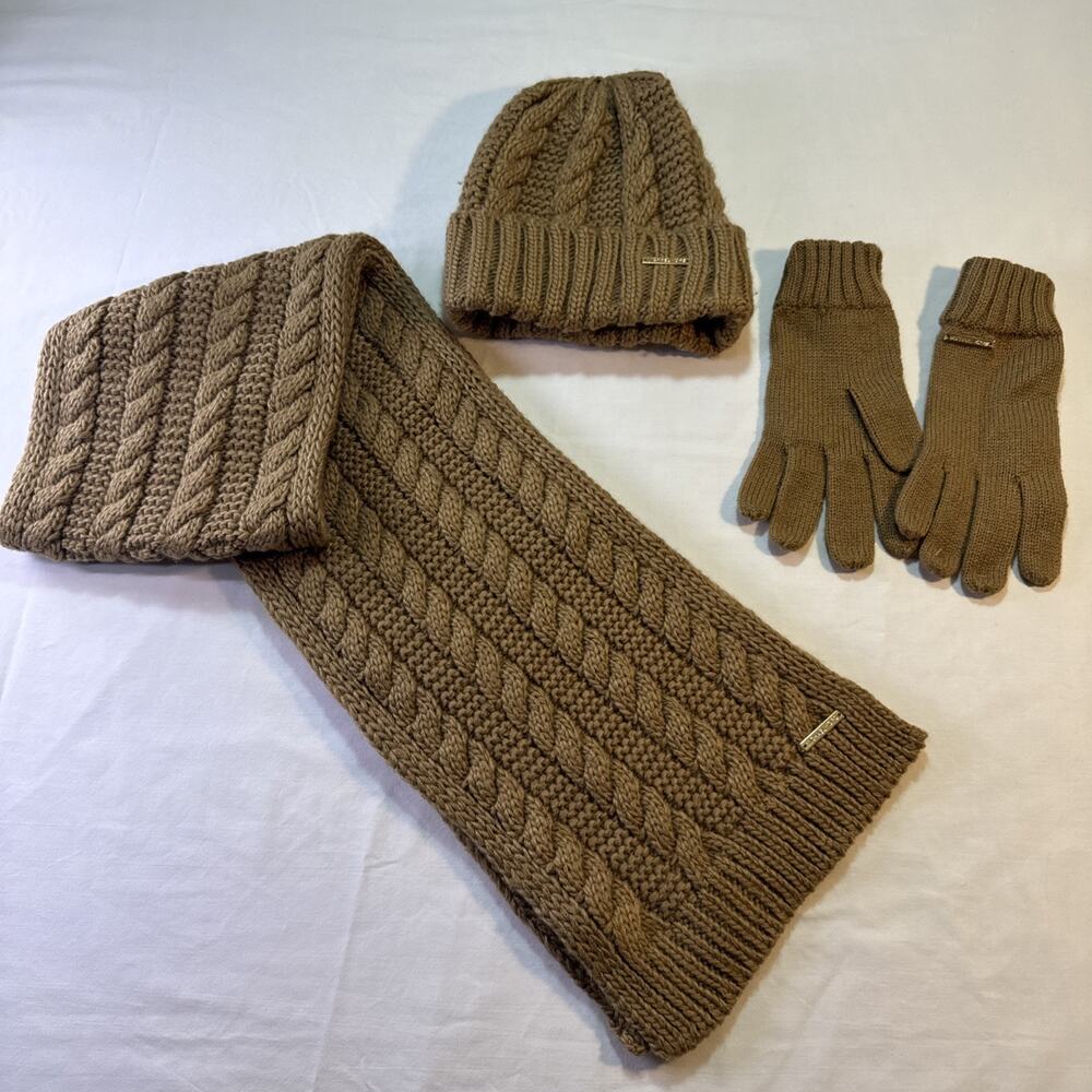 MICHAEL KORS Hat, Scarf & Gloves Set Camel Taupe Latte Quiet Luxury